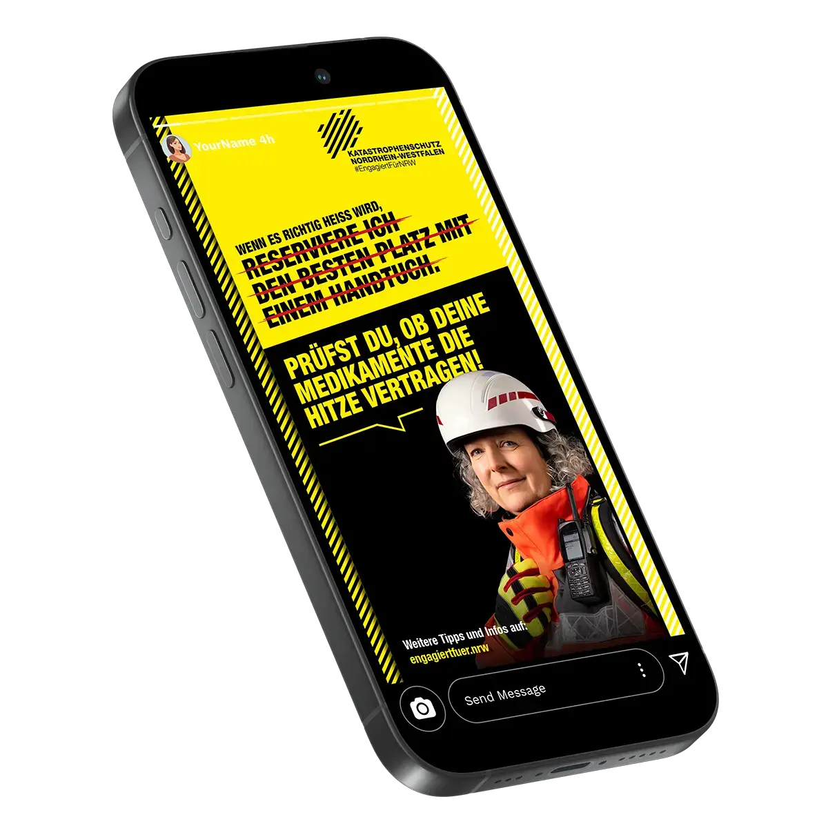 Das Bild zeigt Social Media Postings auf einem Handy mit einem Kampagnengesicht vom DRK.